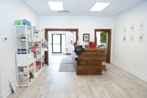 frontdesk_smB-scaled