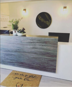 woodstock-front-desk-2_500-1